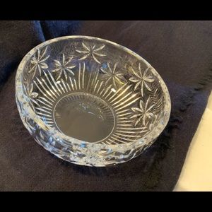 Crystal mikasa bowl with flowers. Size 5.5”